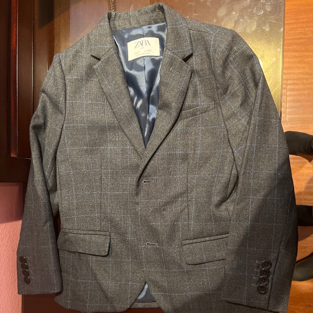 Zara suit